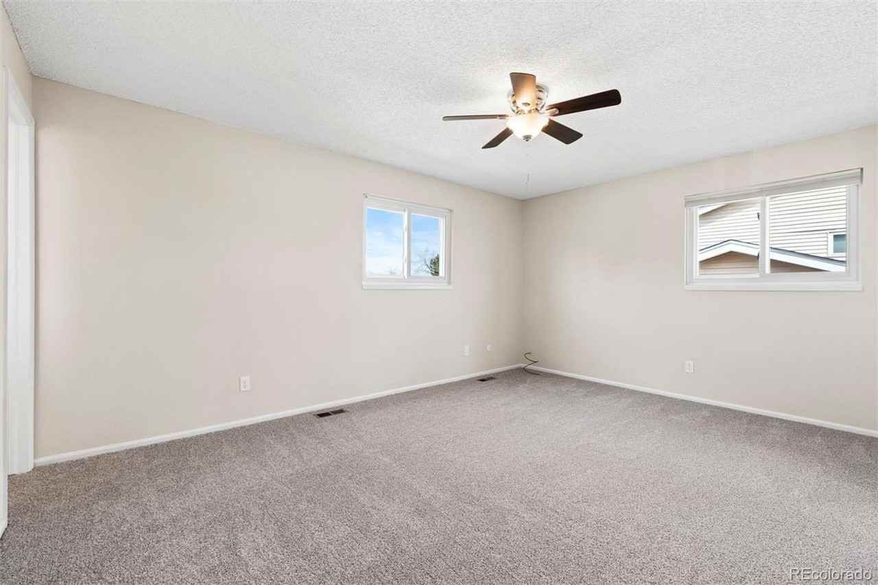 8622 W Arbor Ave - Photo 3 of 18