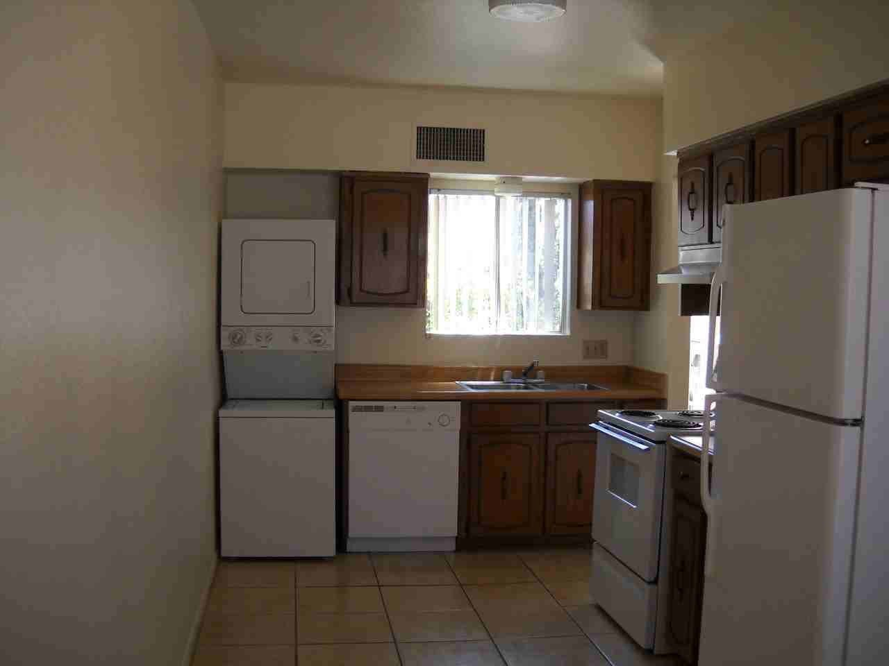 1155 Plaza Maria #B - Photo 6 of 16
