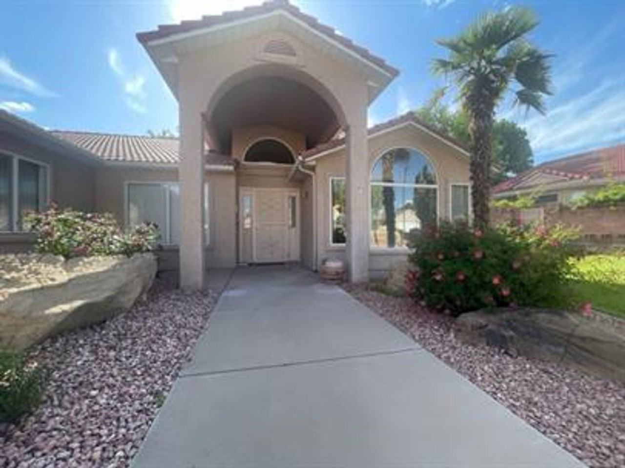 3544 S 1470 W - Photo 3 of 25