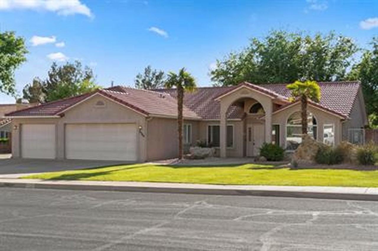 3544 S 1470 W - Photo 4 of 25