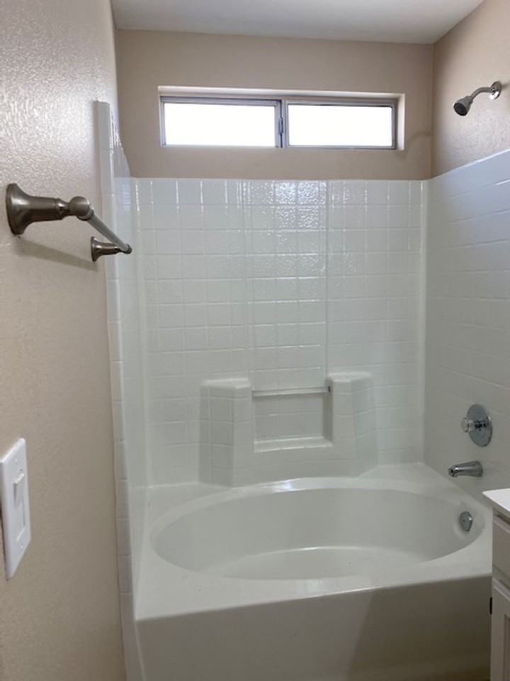 444 N 64th St - Photo 7 of 19