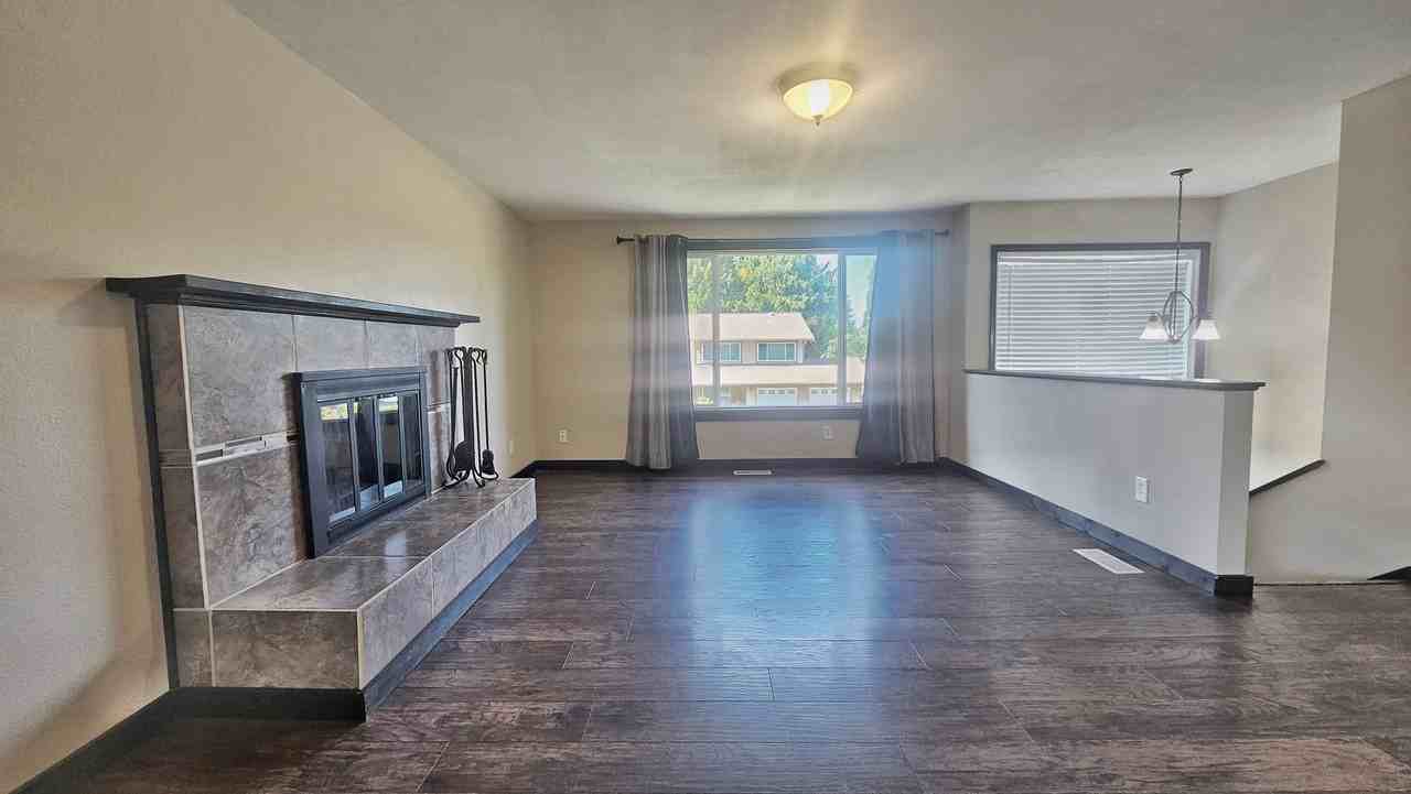 12533 Se 75th Pl - Photo 3 of 22