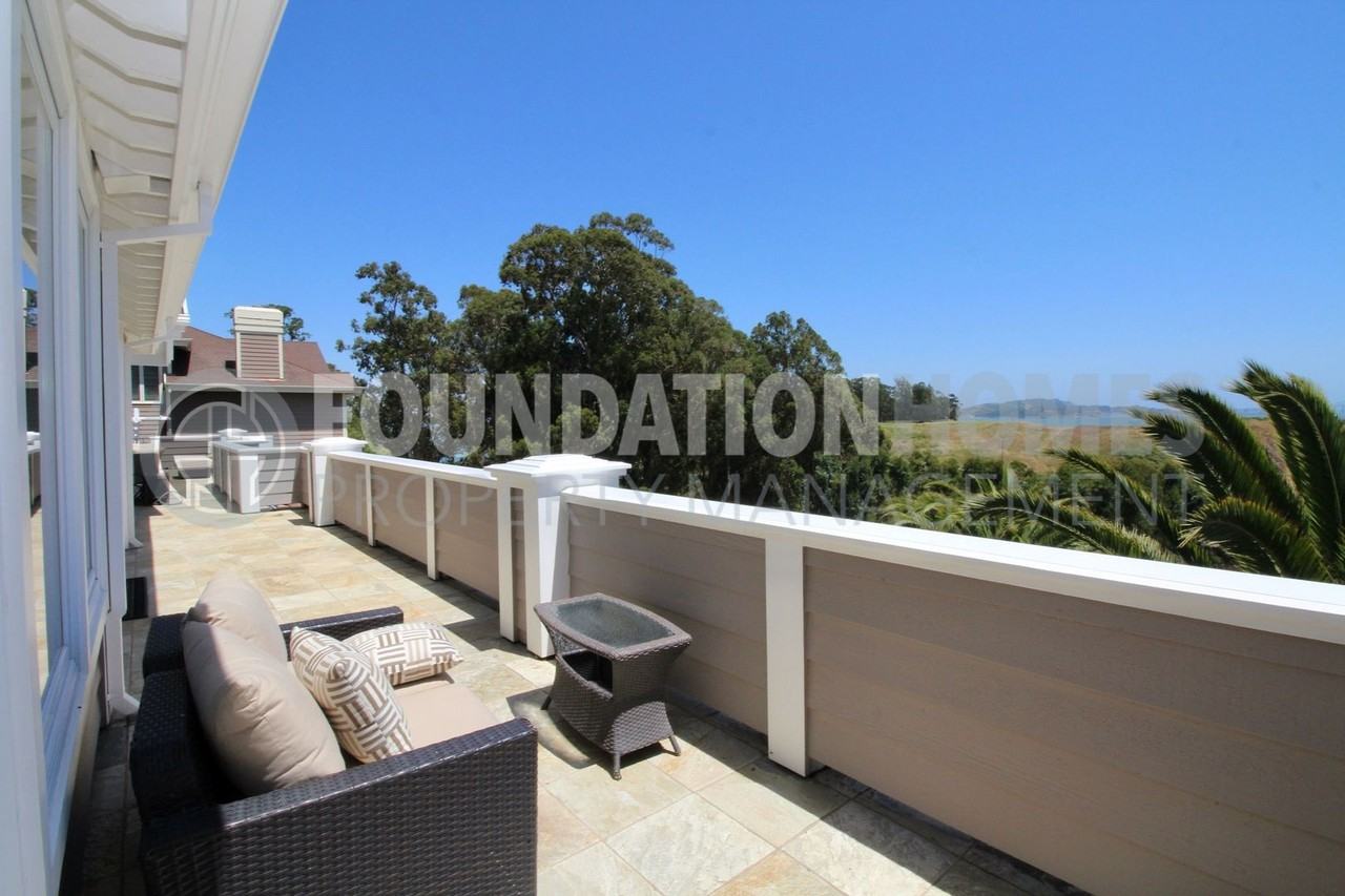 20 Marin Bay Park Ct - Photo 3 of 30