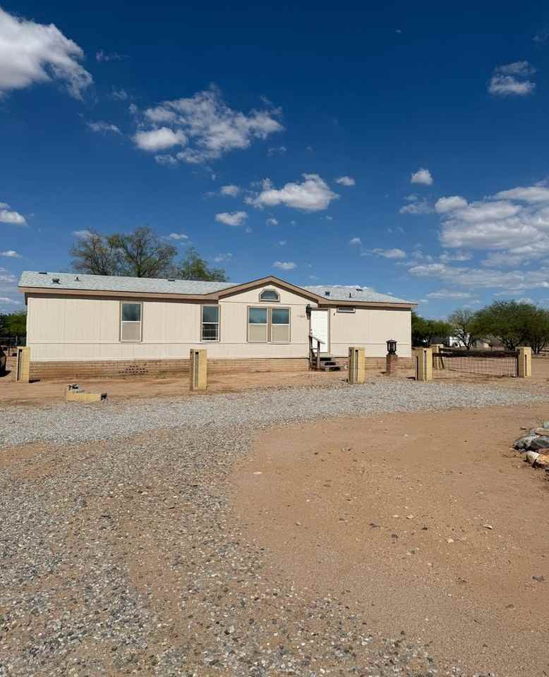 11300 N Paseo Alejandro - Photo 2 of 16