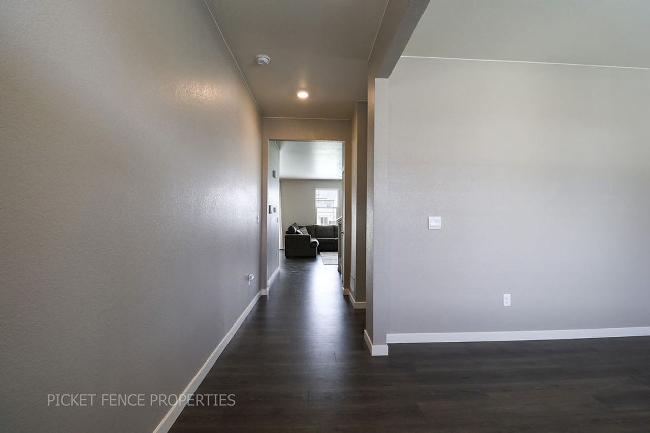 6113 1st St - Photo 3 of 49