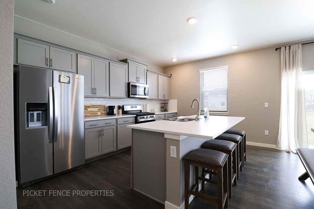 6113 1st St - Photo 5 of 49