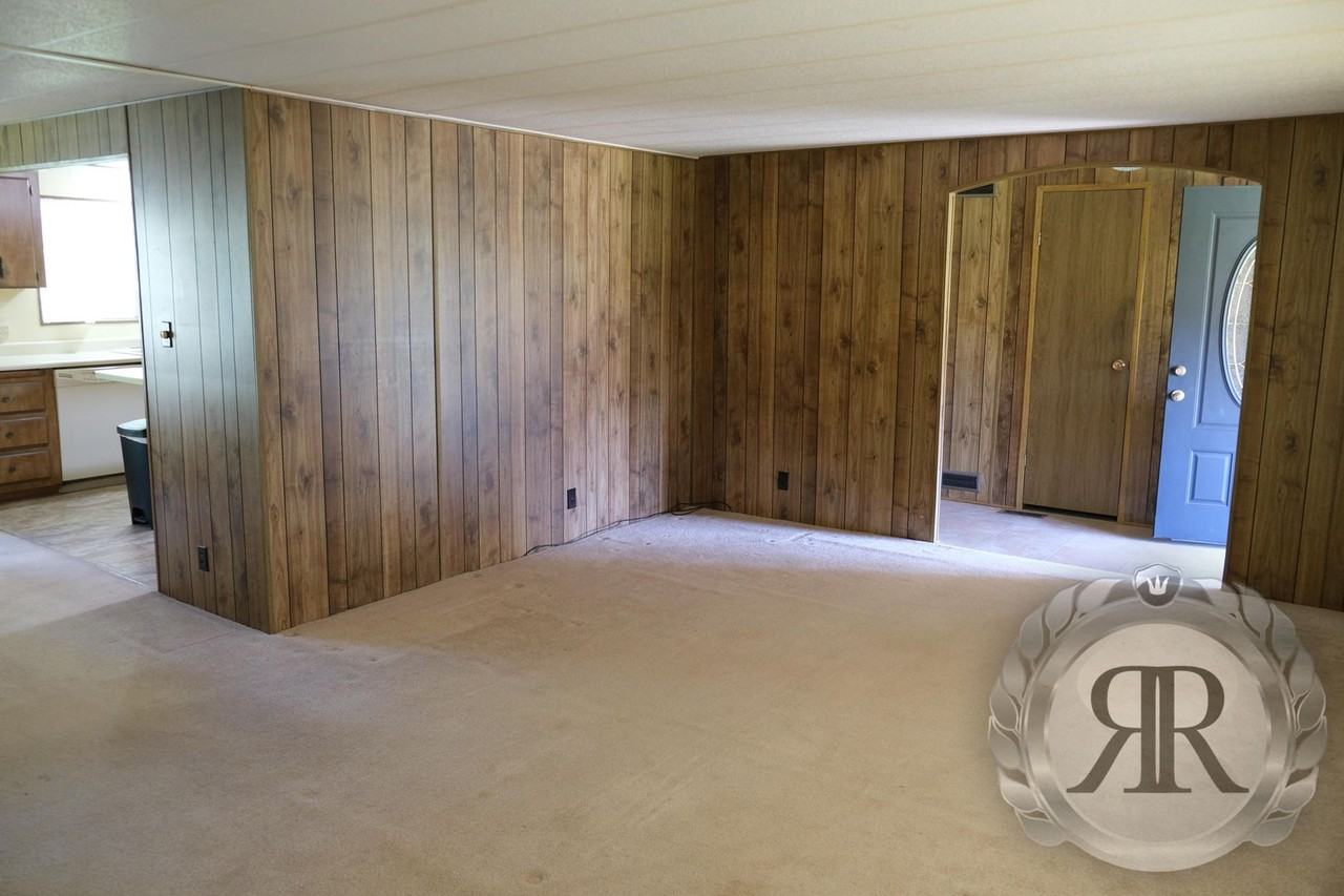 11605 Stump Rd - Photo 4 of 25