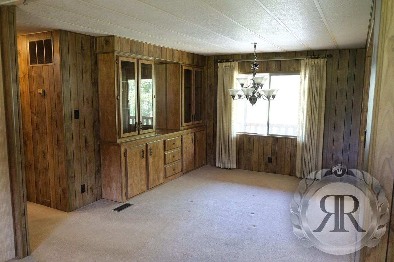 11605 Stump Rd - Photo 5 of 25