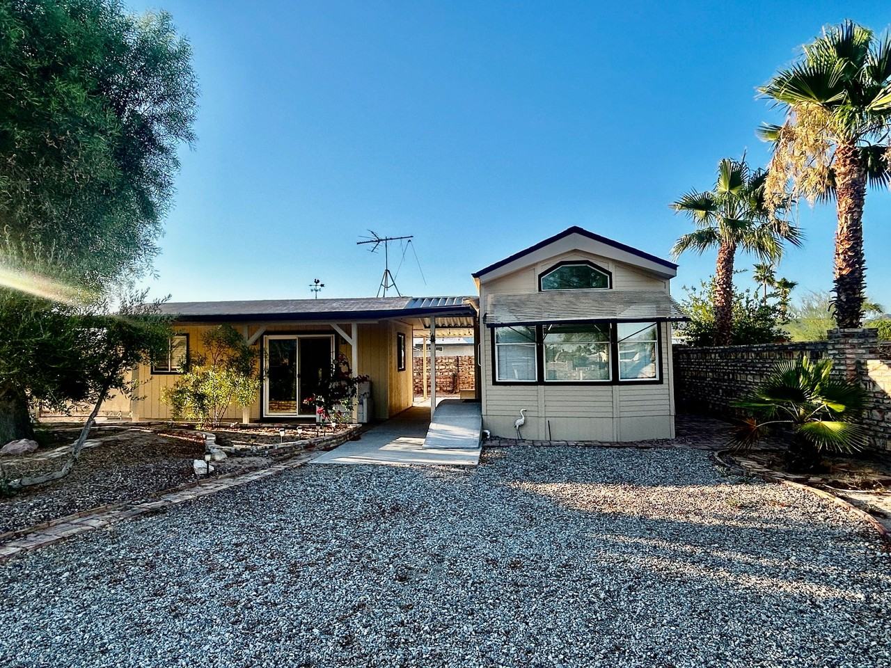 13572 East 47th Lane - Photo 7 of 42