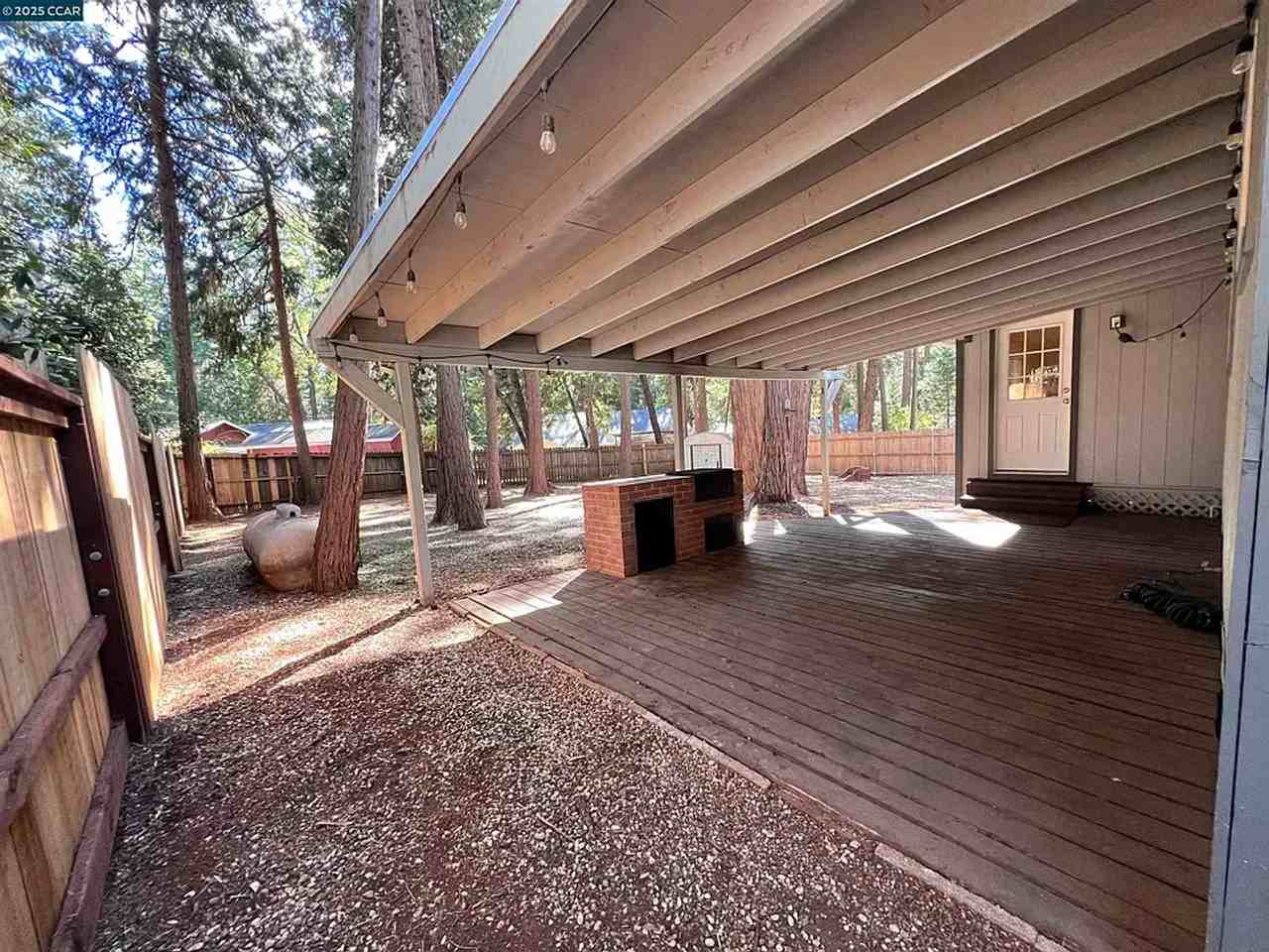 14625 Bridgeport Cir - Photo 7 of 17