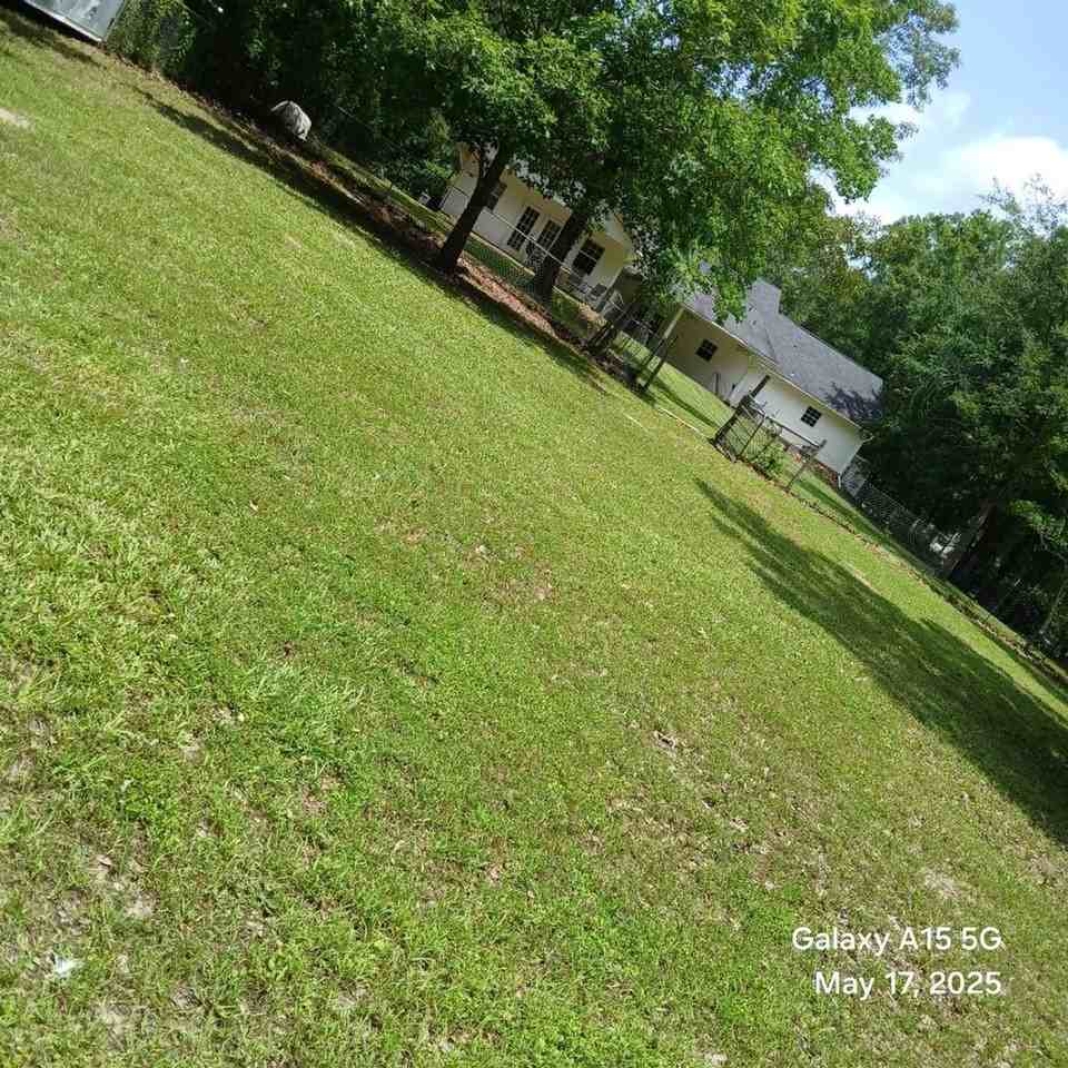 140 Robin Hood Rd - Photo 3 of 4