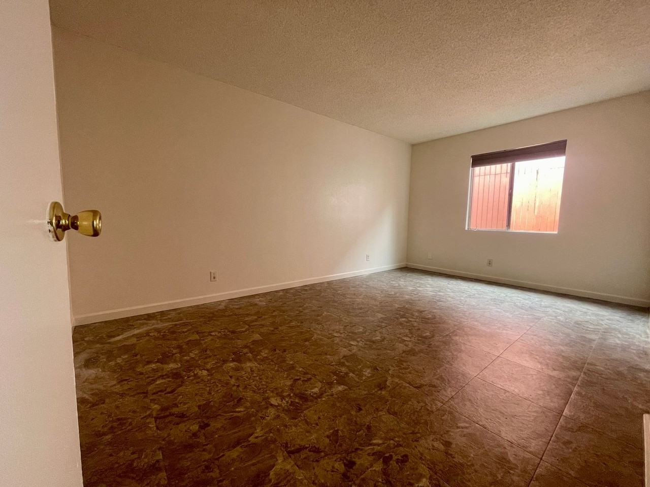 545 E 11th St #B - Photo 2 of 10