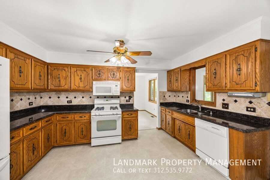 14518 S Golden Oak Dr - Photo 2 of 41