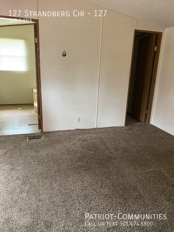 127 Strandberg Cir #127 - Photo 3 of 6