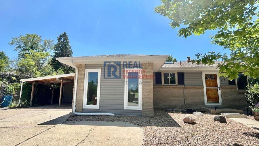 715 Zang St - Photo 2 of 33