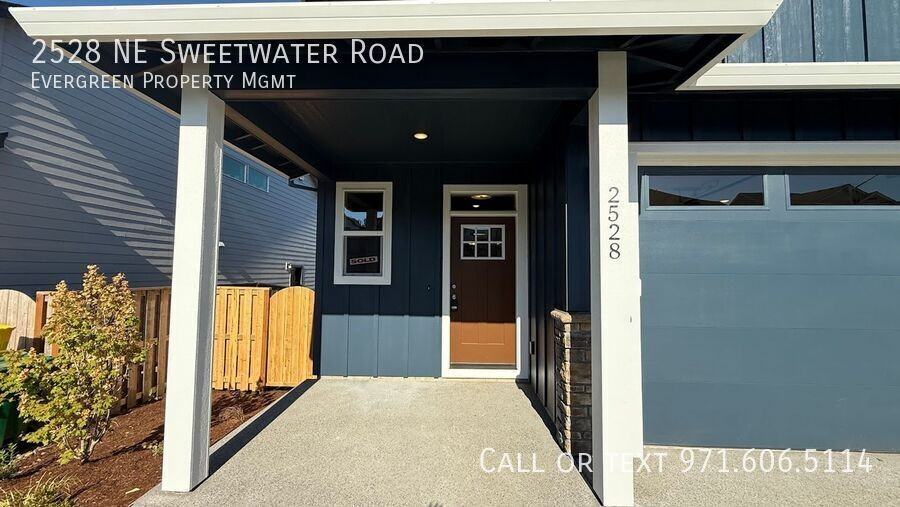 2528 Ne Sweetwater Rd - Photo 2 of 49