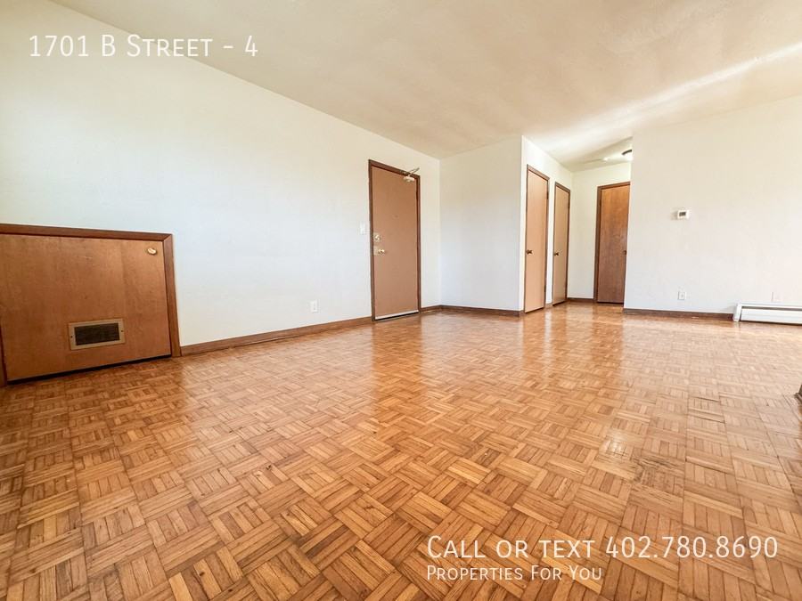 1701 B St #4 - Photo 3 of 14