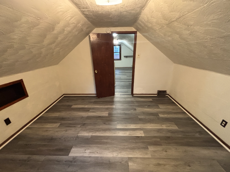 259 Maryellen Dr - Photo 3 of 24