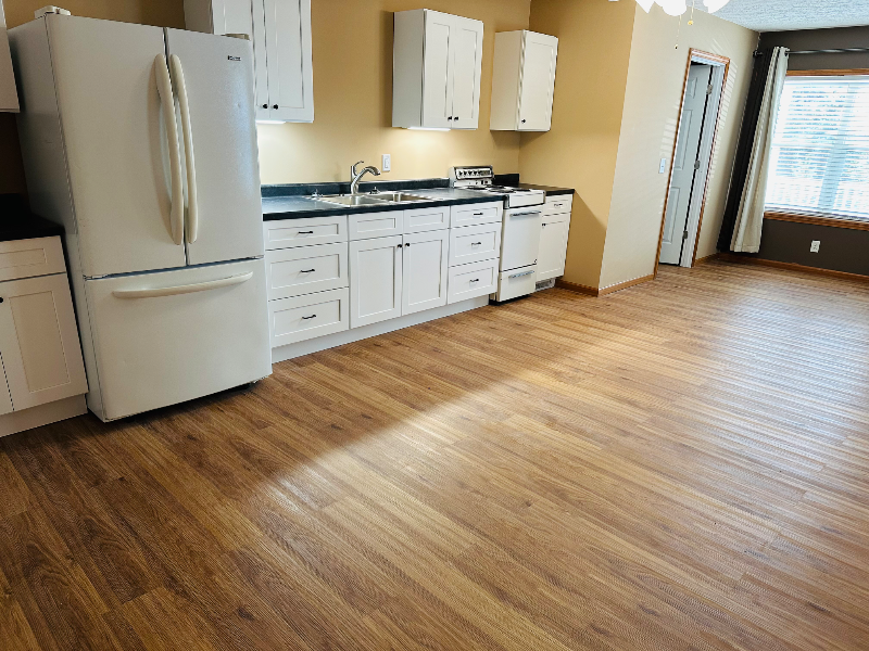 17426 Main St - Photo 3 of 7