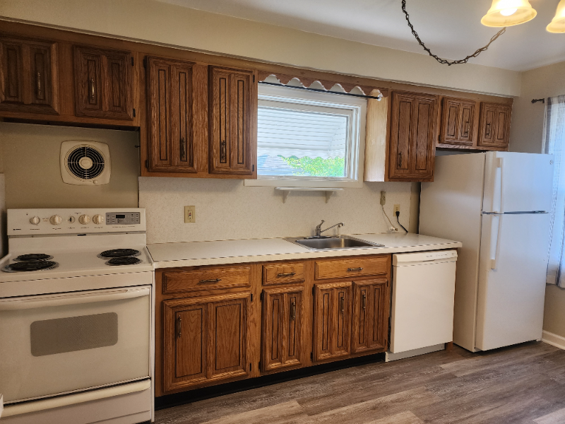 15472 Muskingum Blvd - Photo 2 of 14