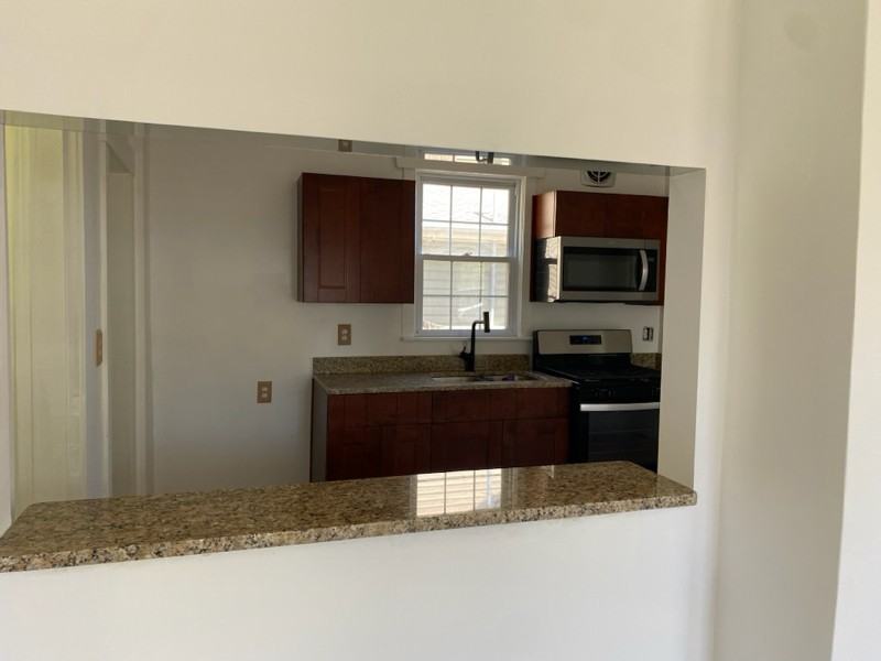 2537 Vincent Ave - Photo 2 of 5