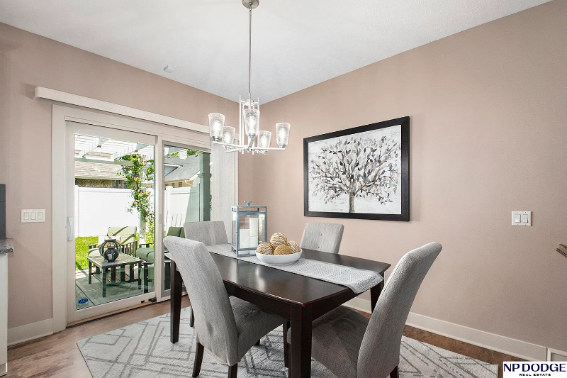 5138 Dodge St - Photo 4 of 20