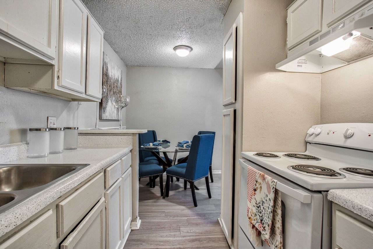 Woodside Flats - Photo 3 of 35