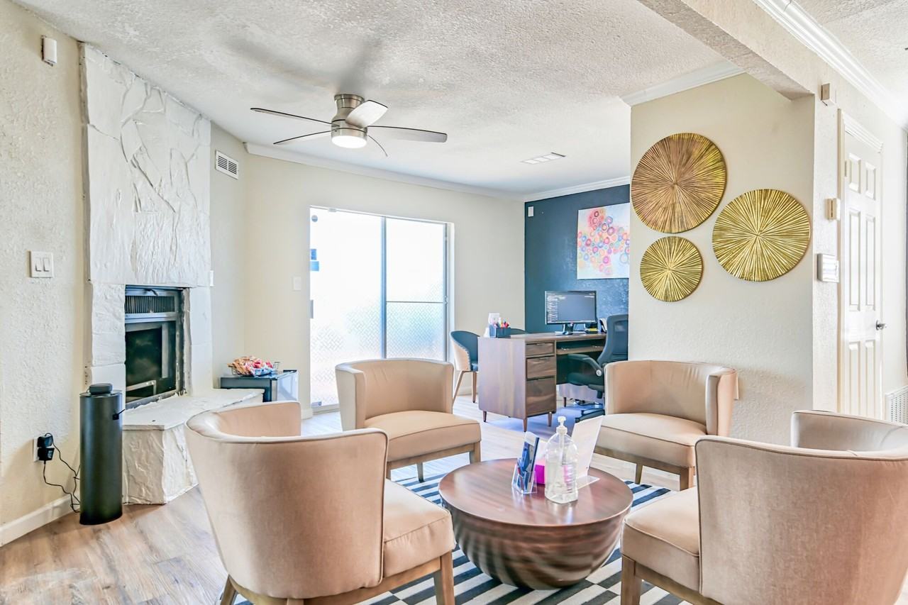 Woodside Flats - Photo 5 of 35