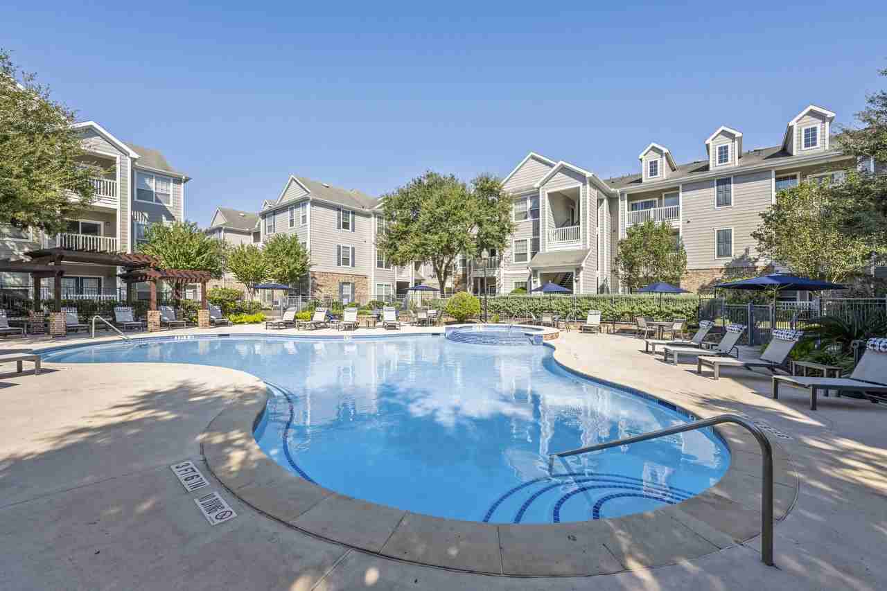 The Pointe at Victoria - Photo 2 of 38