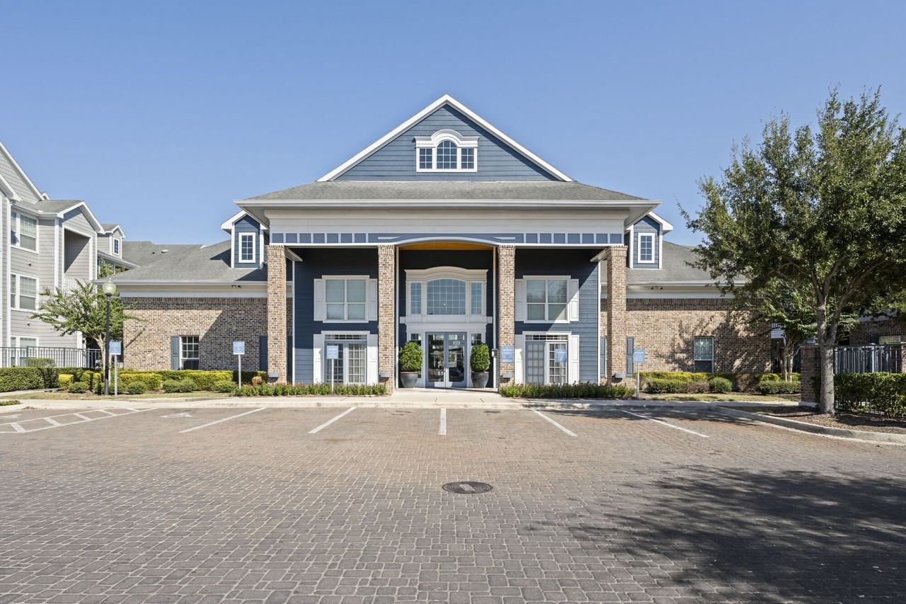 The Pointe at Victoria - Photo 6 of 38