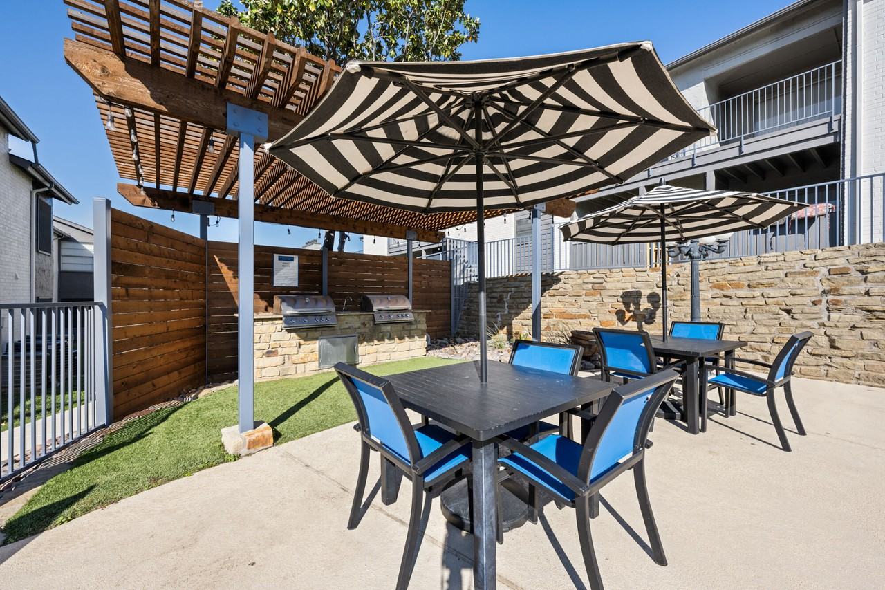 18Eleven Frankford - Photo 4 of 32