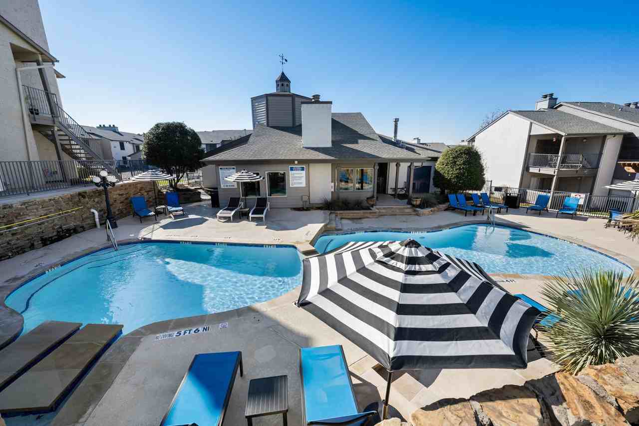 18Eleven Frankford - Photo 2 of 32