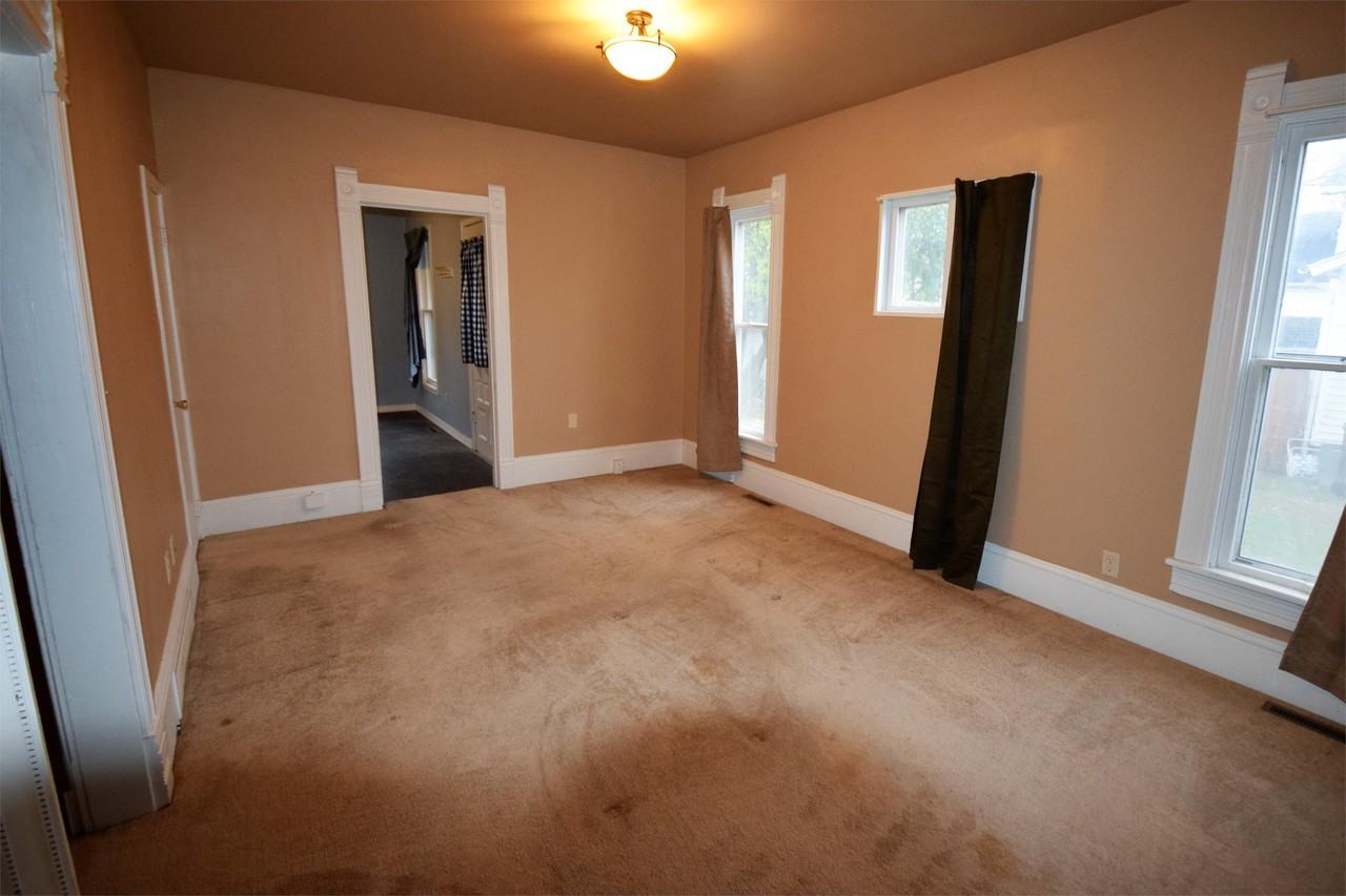 400 Walnut St - Photo 4 of 15