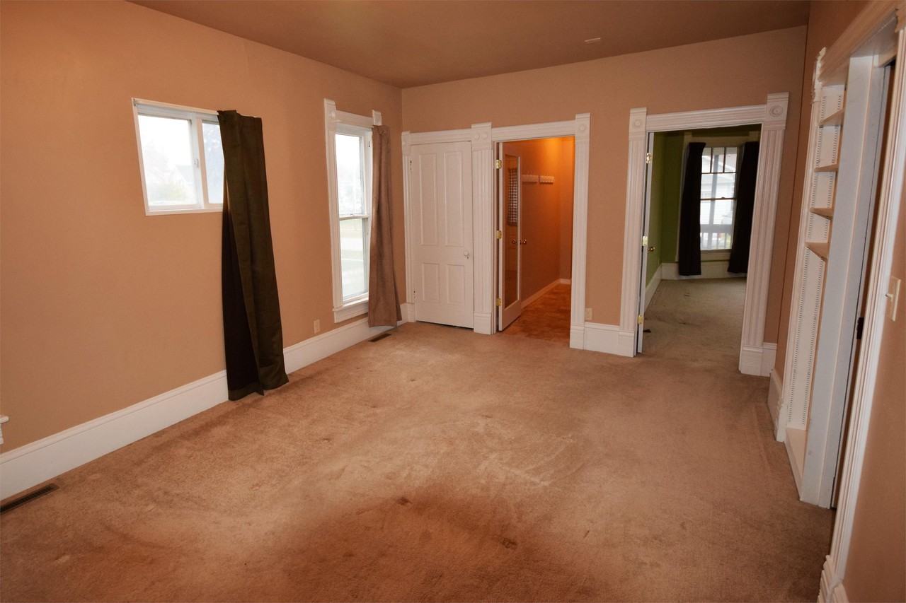 400 Walnut St - Photo 5 of 15