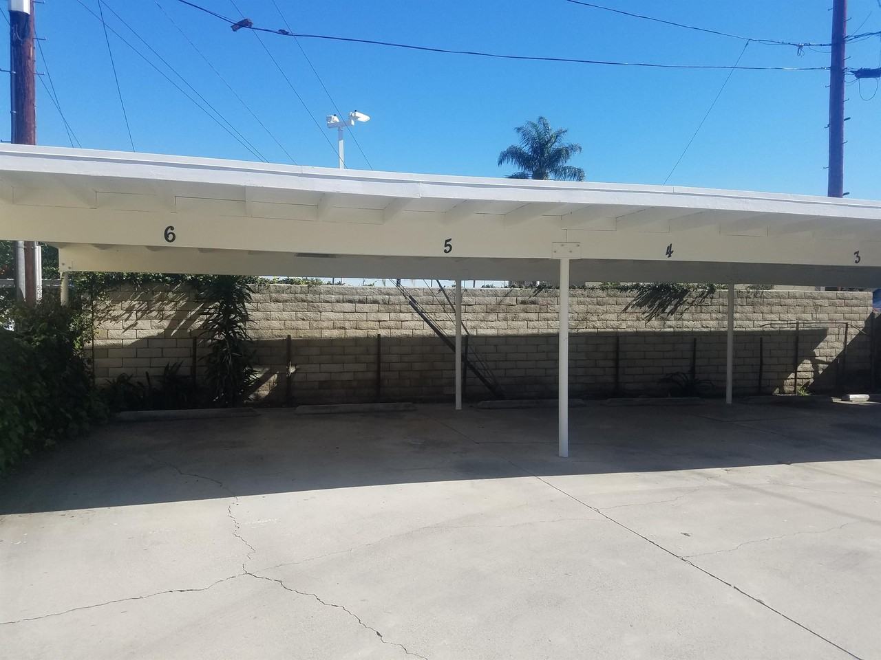 5920 GOLDENWEST AVE. (194) - Photo 5 of 16