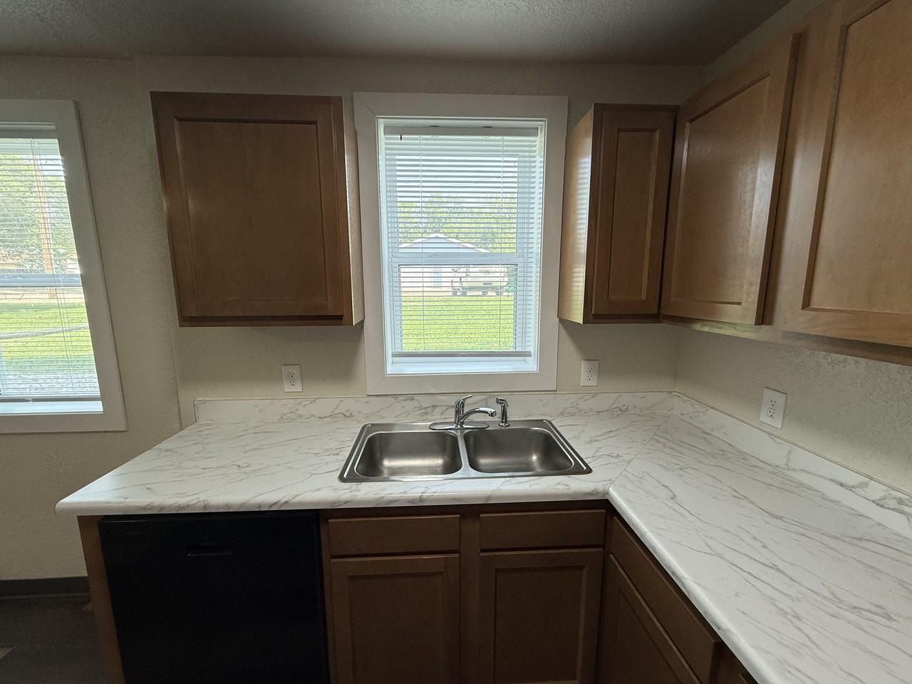 920 N 2nd St - 11 Plex - Photo 3 of 8