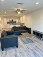 featured image of 290 S Mcilhaney St