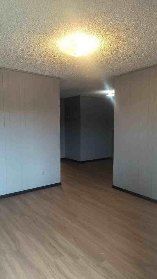 3835 West 20th Avenue - Photo 2 of 5