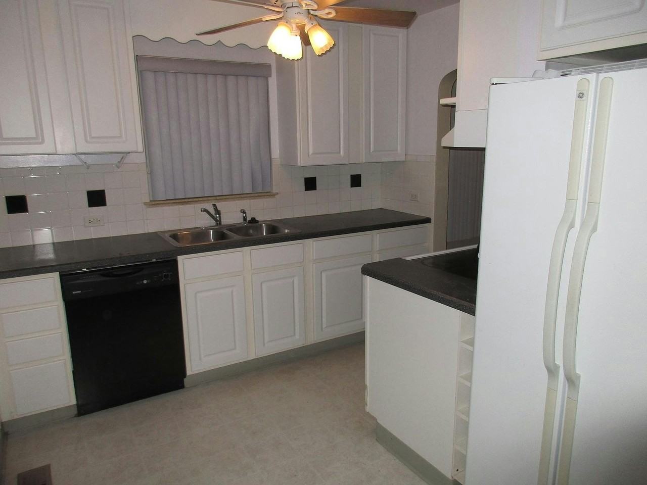4702 West 36th Avenue - Photo 2 of 8