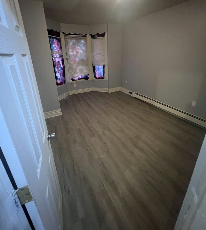 311 Summer Avenue, Unit 2 - Photo 5 of 9