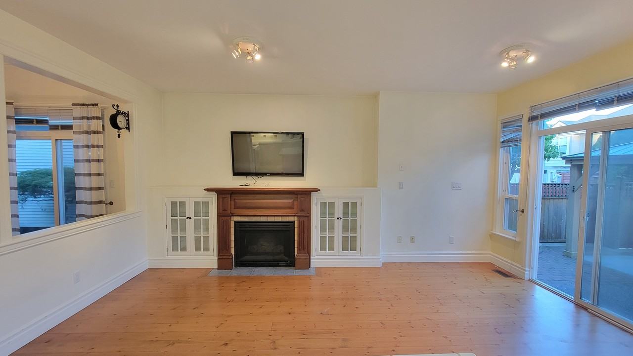14848 58 Avenue - Photo 6 of 21