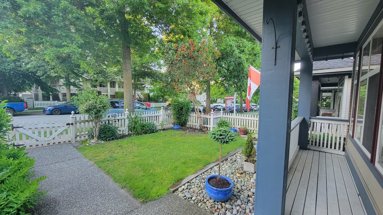 14848 58 Avenue - Photo 2 of 21