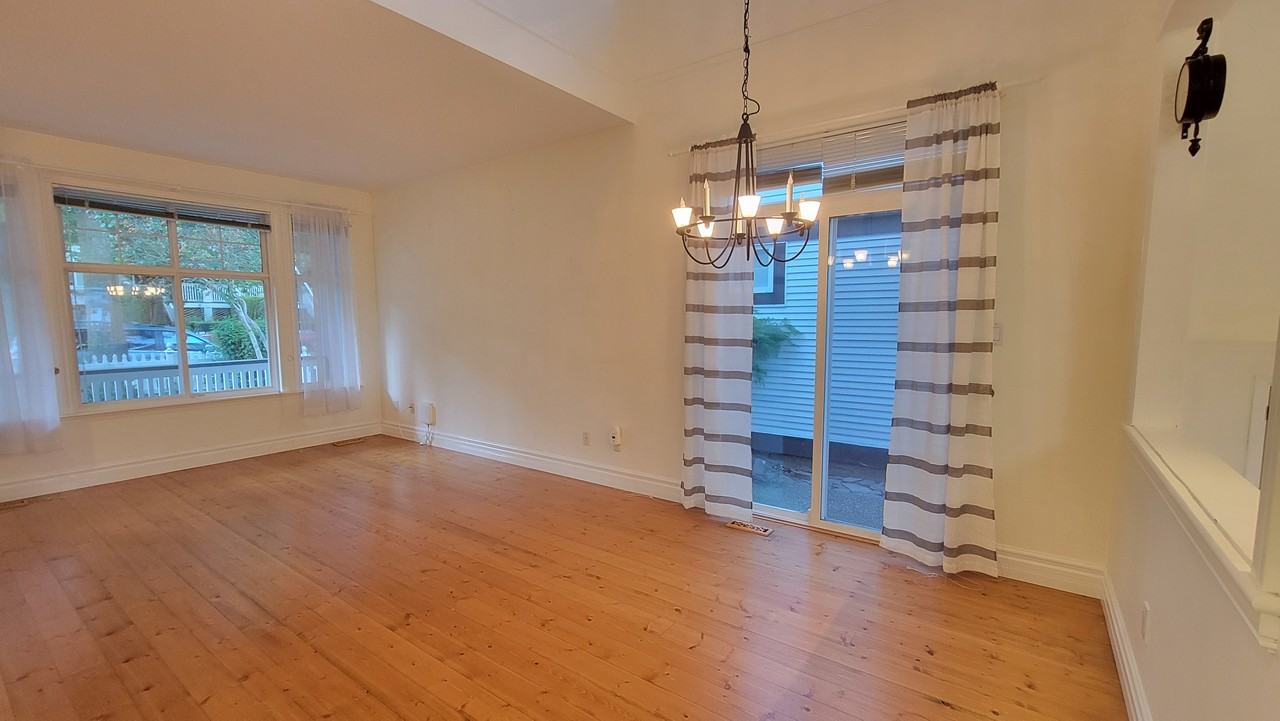 14848 58 Avenue - Photo 5 of 21