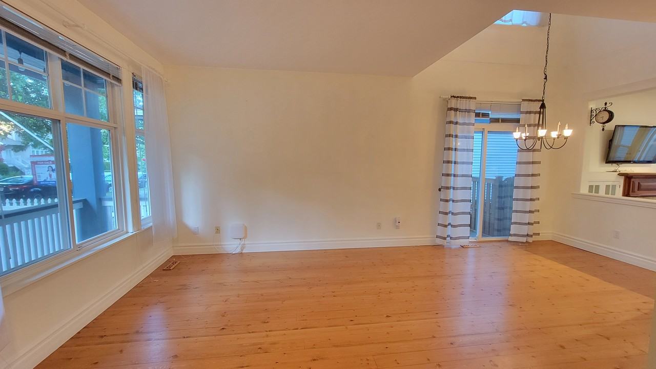 14848 58 Avenue - Photo 3 of 21