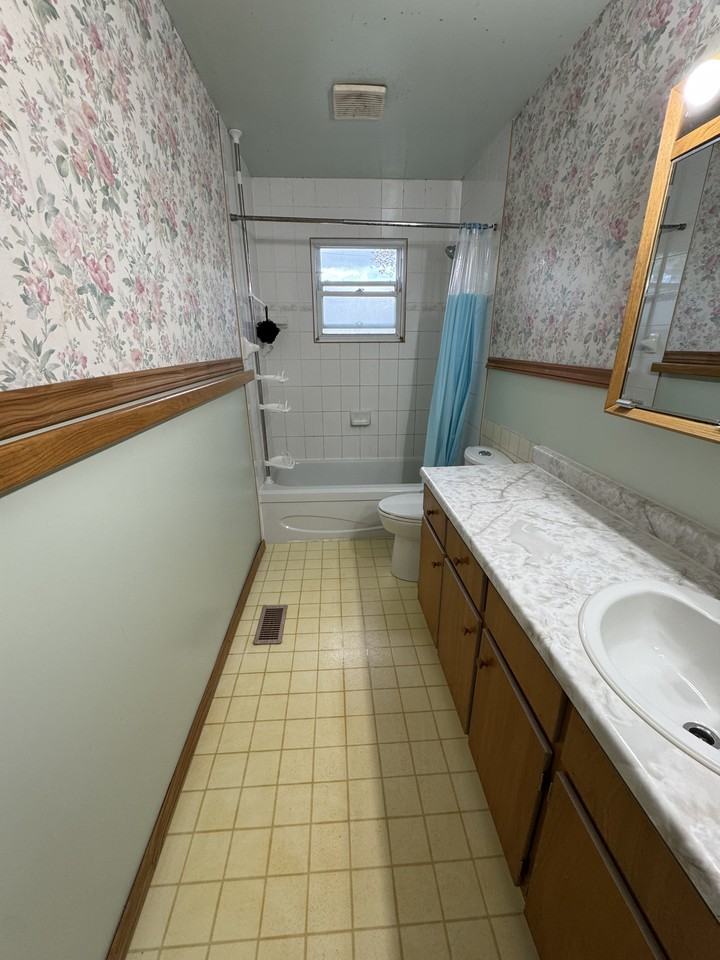 186 Collison Ave - Photo 7 of 20