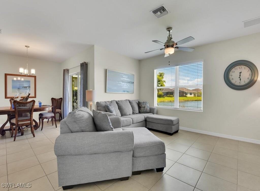 3446 Acapulco Cir - Photo 7 of 41