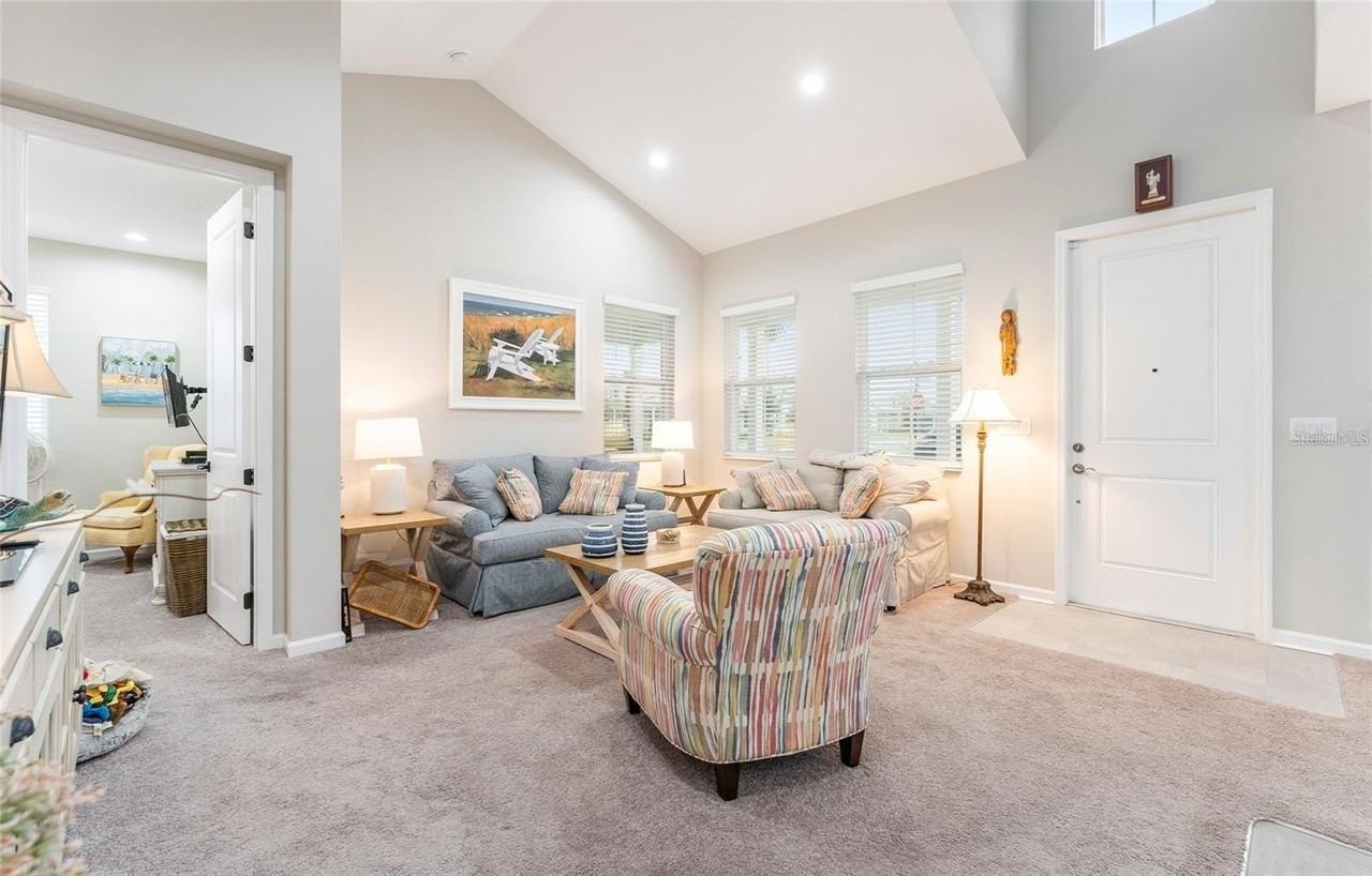 579 High Tide Lane - Photo 7 of 8