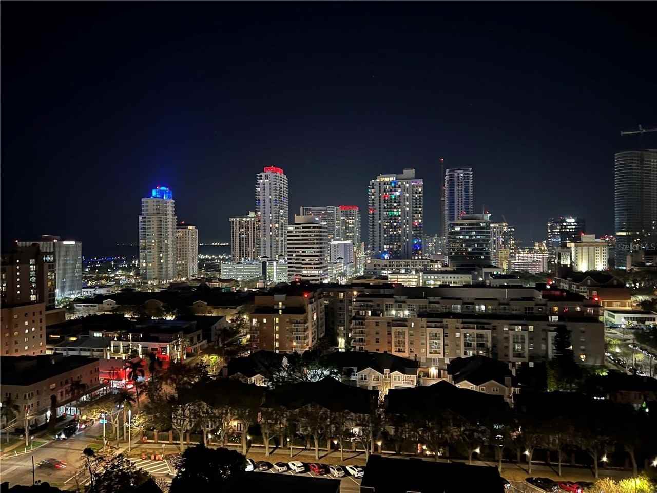 226 5th Ave N #605 - Photo 3 of 39