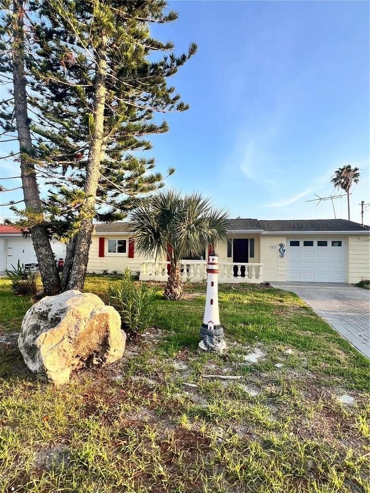 3924 Headsail Dr - Photo 2 of 23