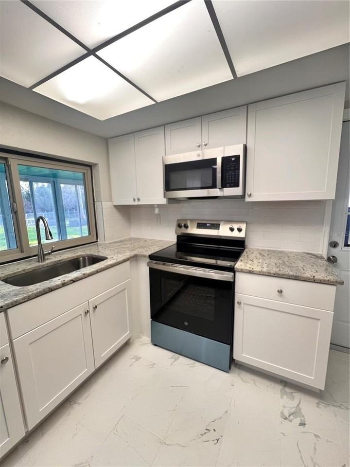 3924 Headsail Dr - Photo 4 of 23